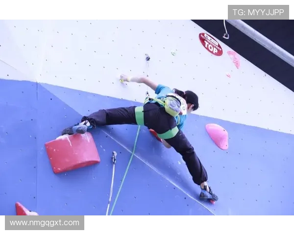 武汉滑板队在攀岩联赛中的精彩表现与状态分析